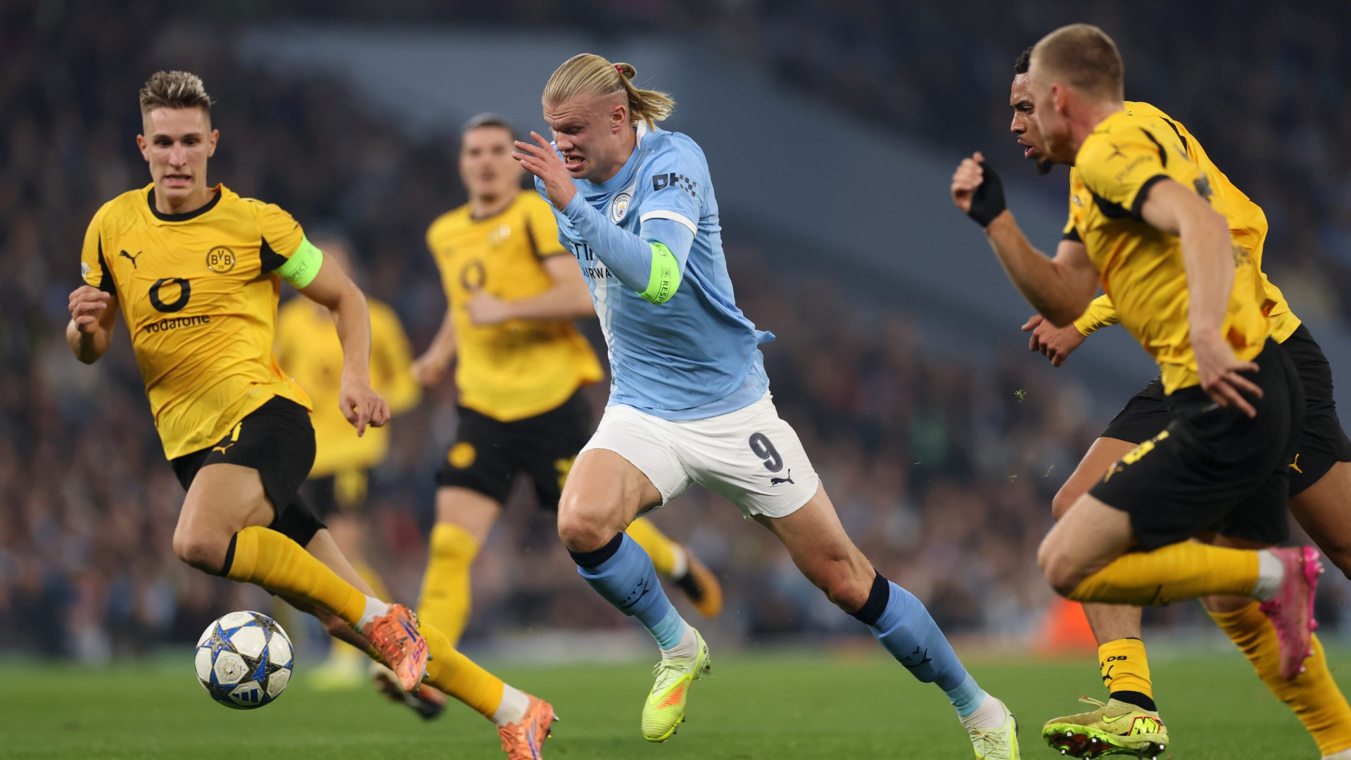 ჰოლანდი შეუჩერებელია - მანჩესტერ სიტიმ დორტმუნდი გაანადგურა