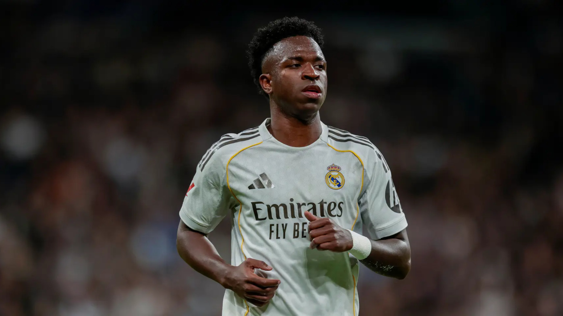 ვინისიუსს ინგლისური ვარიანტი გამოუჩნდა? — რა ხდება რეალურად ბრაზილიელის გარშემო