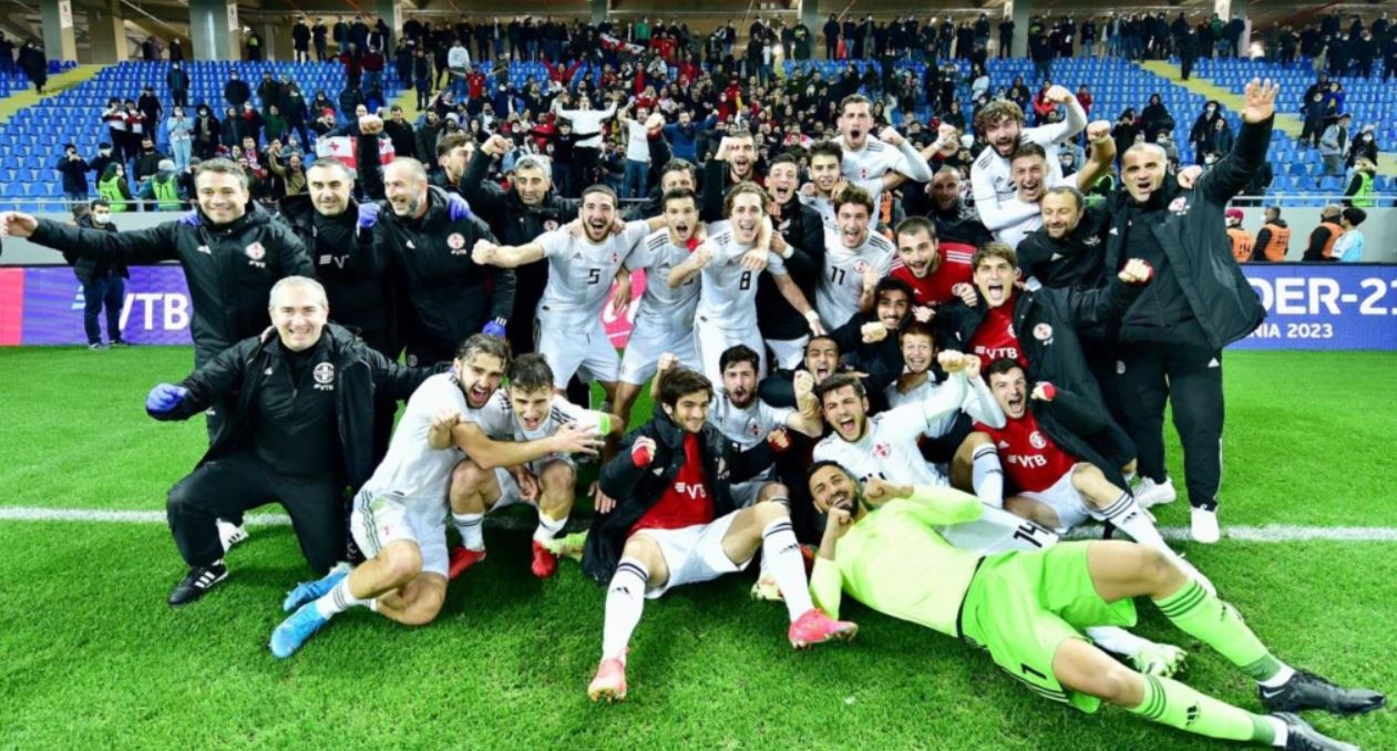 "საქართველომ 21 ფეხბურთელი მოაგროვა საერთოდ?", - ინგლისელი გულშემატკივრების სამარცხვინო კომენტარები საქართველოსთან წაგების შემდეგ