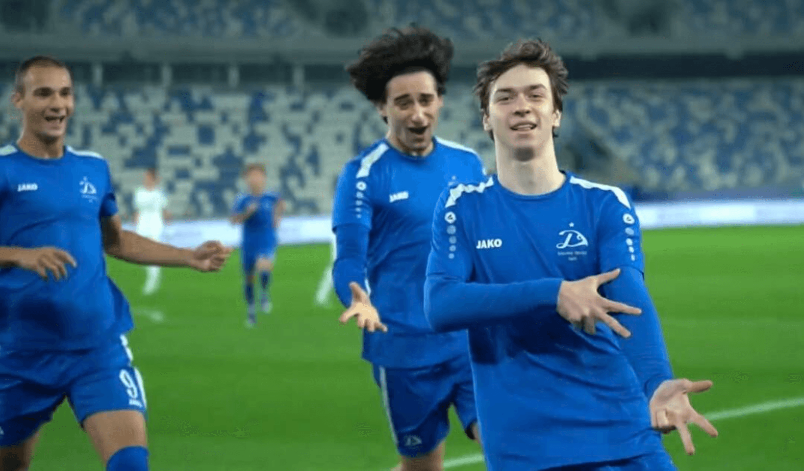 გოლი ხვიჩას სტილში, აღნიშვნა ხვიჩას სტილში - თორნიკე კვარაცხელიას ბენეფისი ჩემპიონთა ლიგაზე