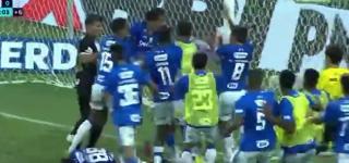 VIDEO: ხელჩართული ჩხუბი ბრაზილიაში — ფეხბურთელები ერთმანეთს დაუპირისპირდნენ