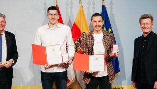 ავსტრიაში ლუკა ლოჩოშვილი ღირსების ორდენით დააჯილდოვეს