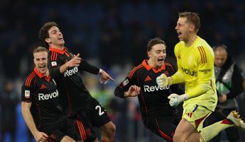 კომომ იტალიის თასის 1/4 ფინალში ნაპოლი დაამარცხა და შემდეგ ეტაპზე გავიდა