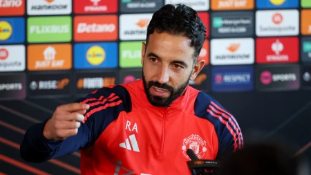 მანჩესტერში გადაწყვეტილება მიღებულია - გუნდმა რამდენიმე ფეხბურთელი ტრანსფერზე დააყენა