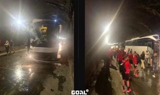 [ფოტოები] ავარია თბილისში: ბულგარეთის ნაკრების ავტობუსი გვირაბში დაიმტვრა