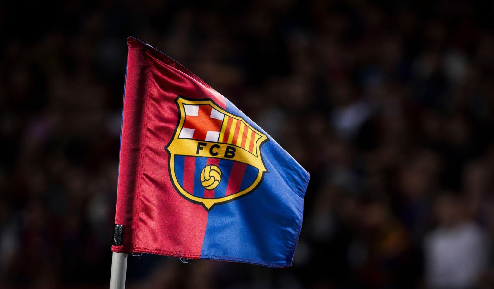 მძიმე ტრავმა — ბარსელონამ ცენტრალური მცველი დიდი ხნით დაკარგა