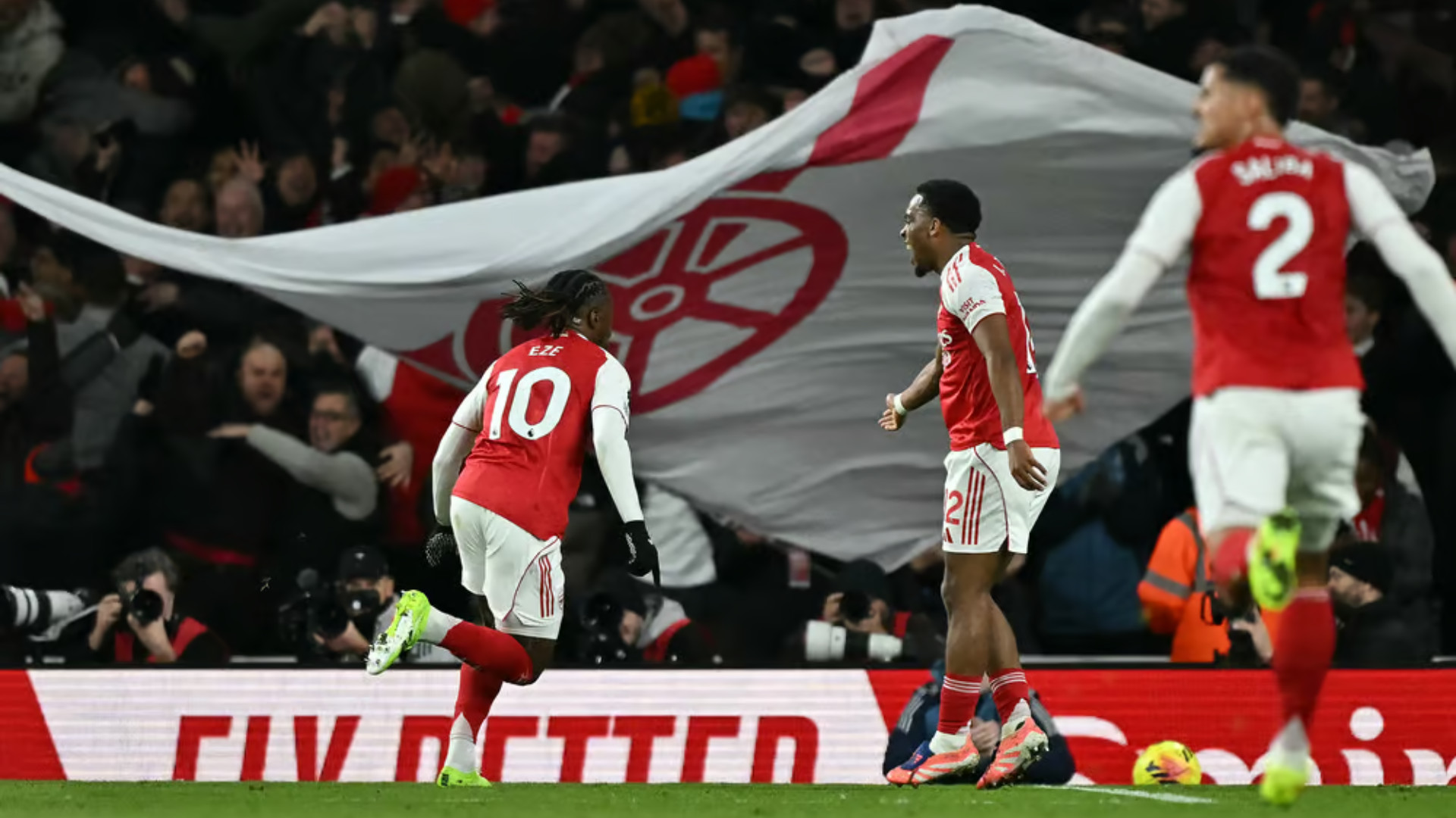 ეზეს ჰეთ-თრიქი - არსენლმა ტოტენჰემი გაანადგურა