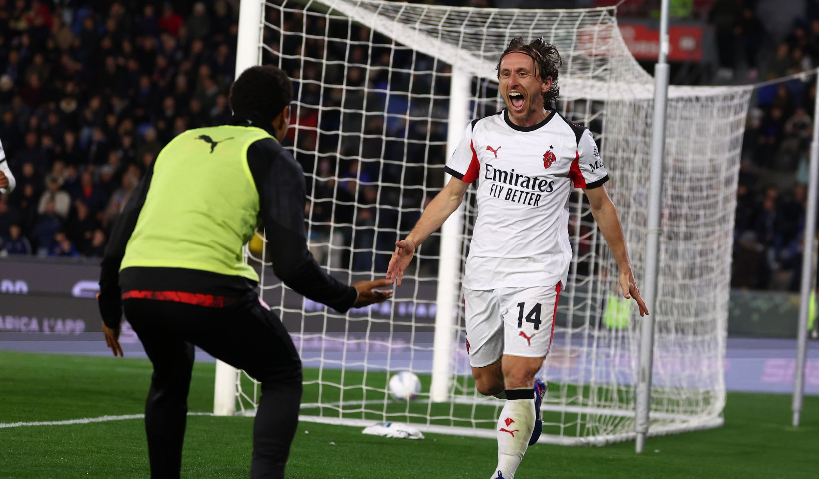 მილანმა პიზა დაძაბულ ბრძოლაში დაამარცხა და მნიშვნელოვანი სამი ქულა მოიპოვა